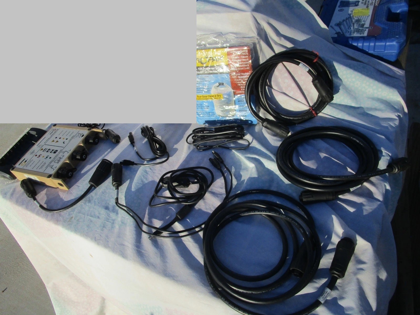 Portable Solar Kit parts- 12V Cell Inverter w/ cables-Iris Technology SPACES II