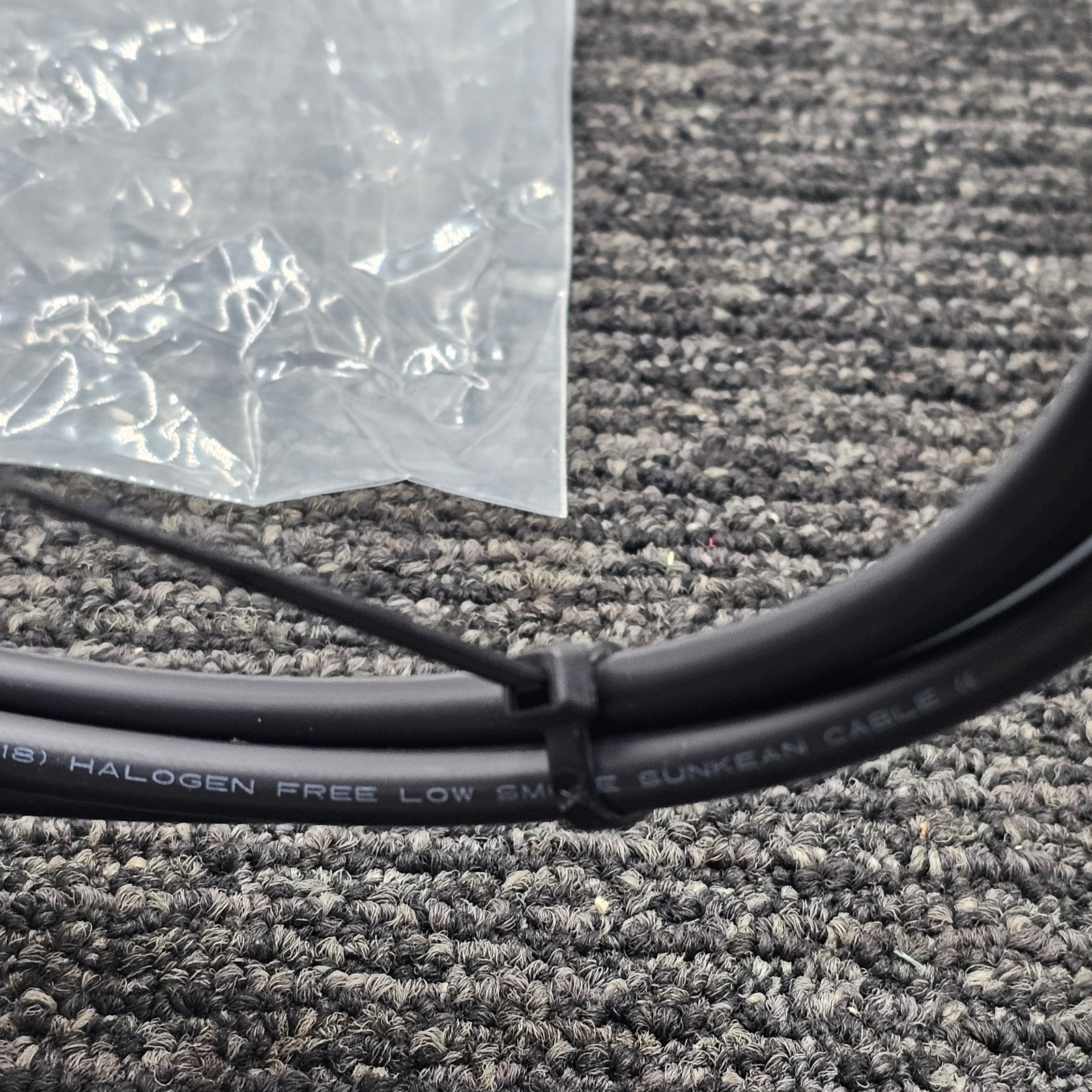 (QTY 2) Renogy RNG-EXTCB-5FT-10-G1-US 5Ft 10AWG Solar Extension Cable Connector