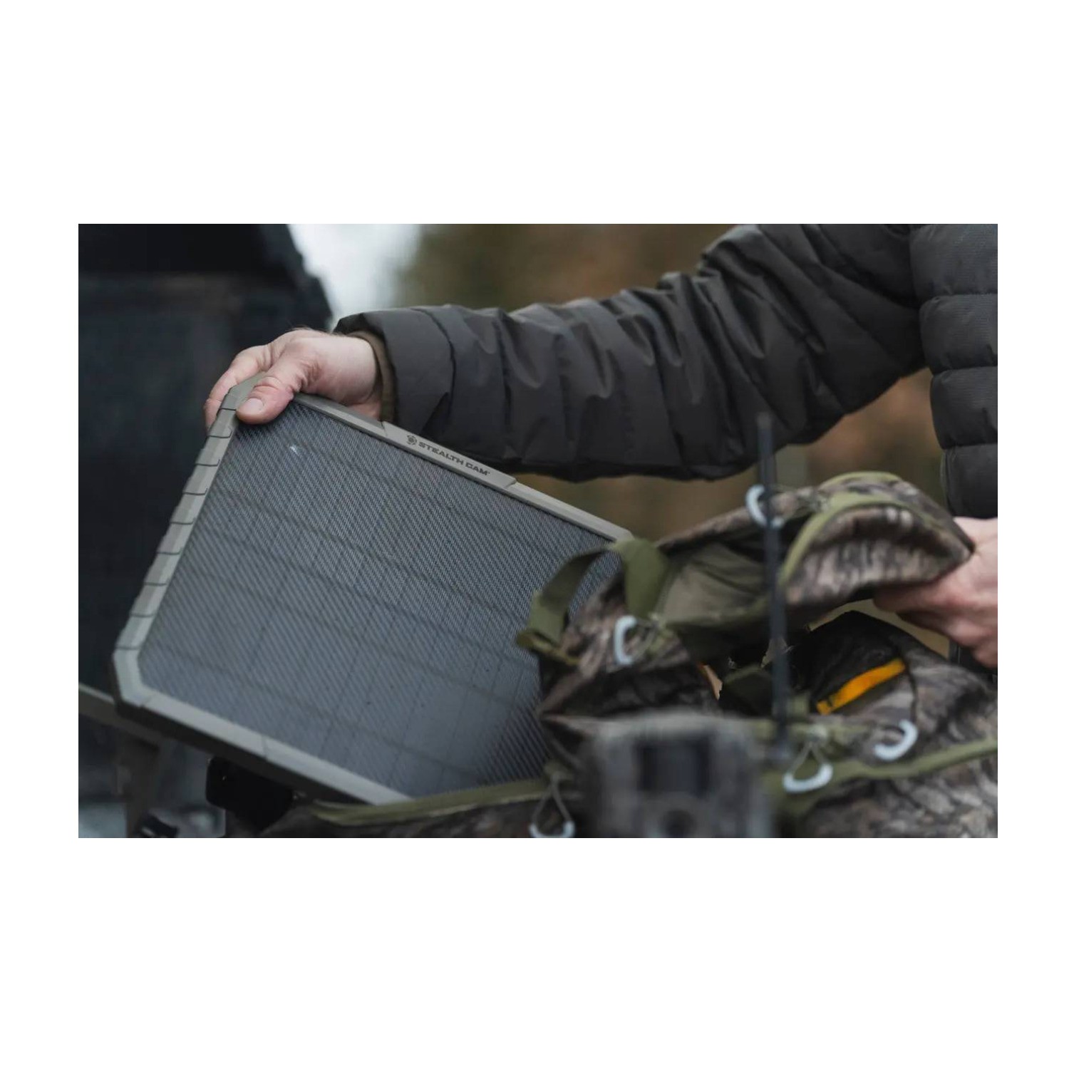 Stealth Cam FieldMAX EX 10-Inch Solar Panel (4-Pack) Bundle with Card Reader