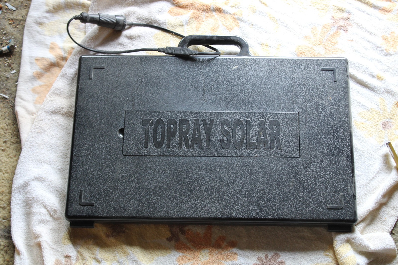 Topray Solar Foldable Solar Panel Kit for Camping Hiking Outdoor