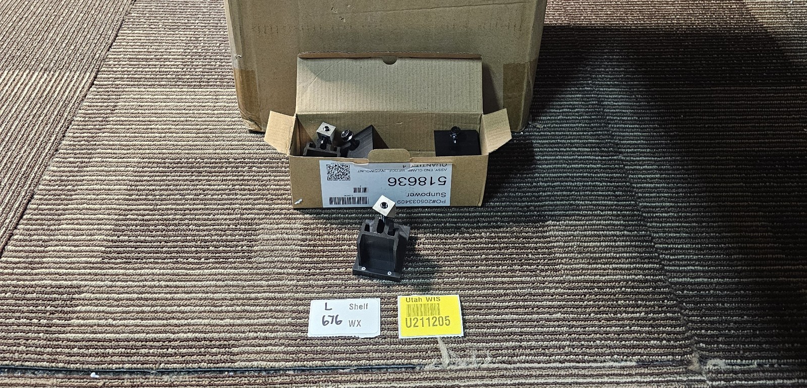 (QTY 20) SunPower 518636 End Clamp Assembly, Wedge, InvisiMount Black