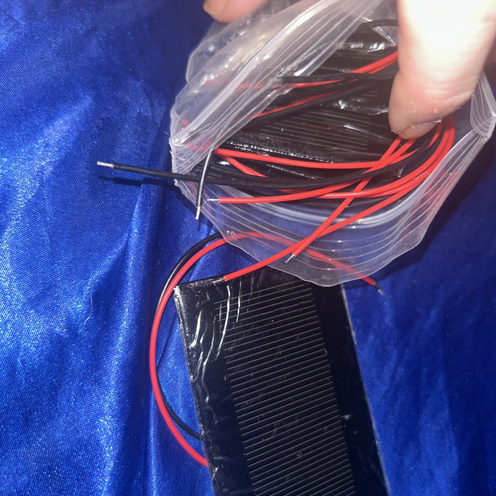 Ready-Wired 6V 1.2W Mini Solar Panel DIY – No soldering needed -US seller