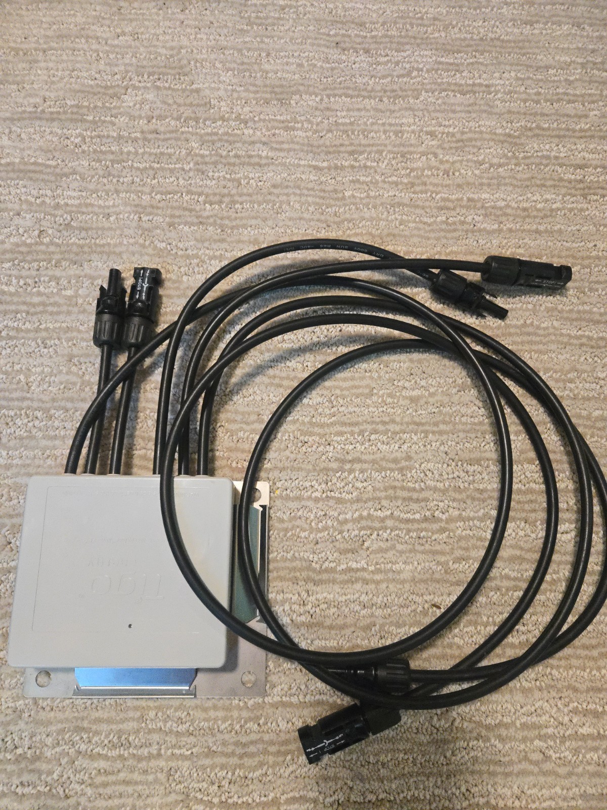 Tigo Energy solar panel module maximizer. Model: MM-2ES-50-ST Connector: MC4