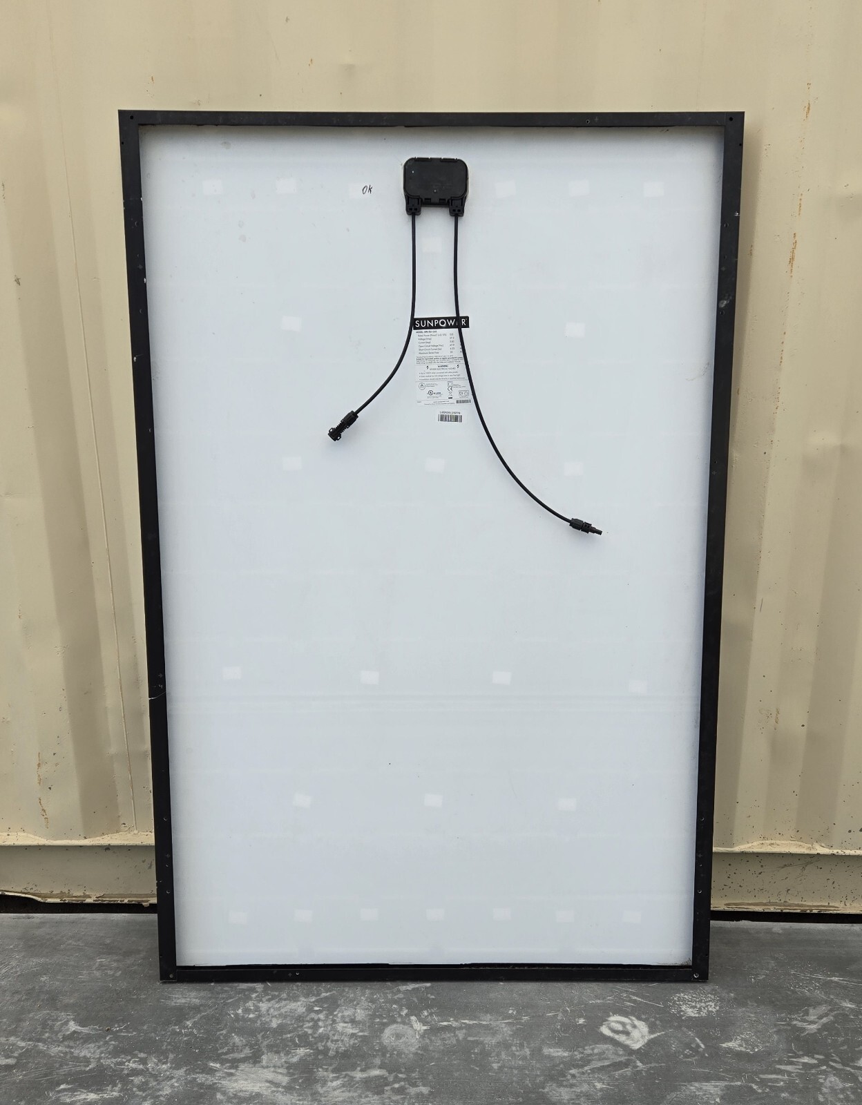 Sunpower Solar Panels 335W White Lot of 30 Pieces. SPR-X21-335