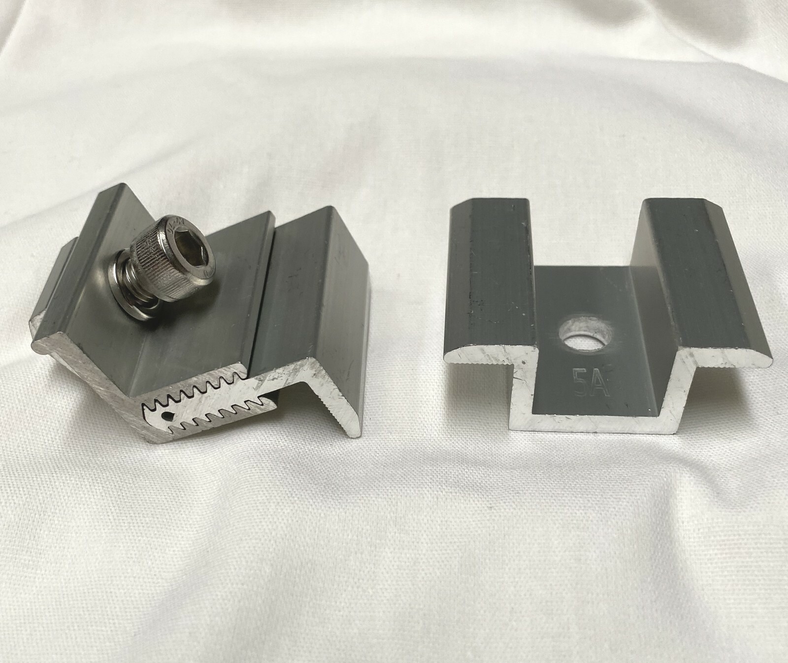 Solar Mounting 20 Mid-Clamps No Hardware & 8 End-Clamps **Free Shipping**