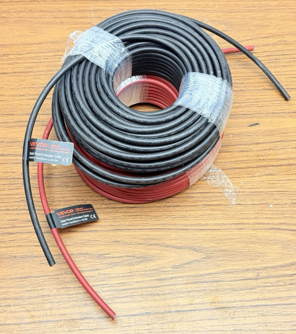VEVOR Solar Panel Extension Cable 100 Ft Black + Red 10 AWG XLPE