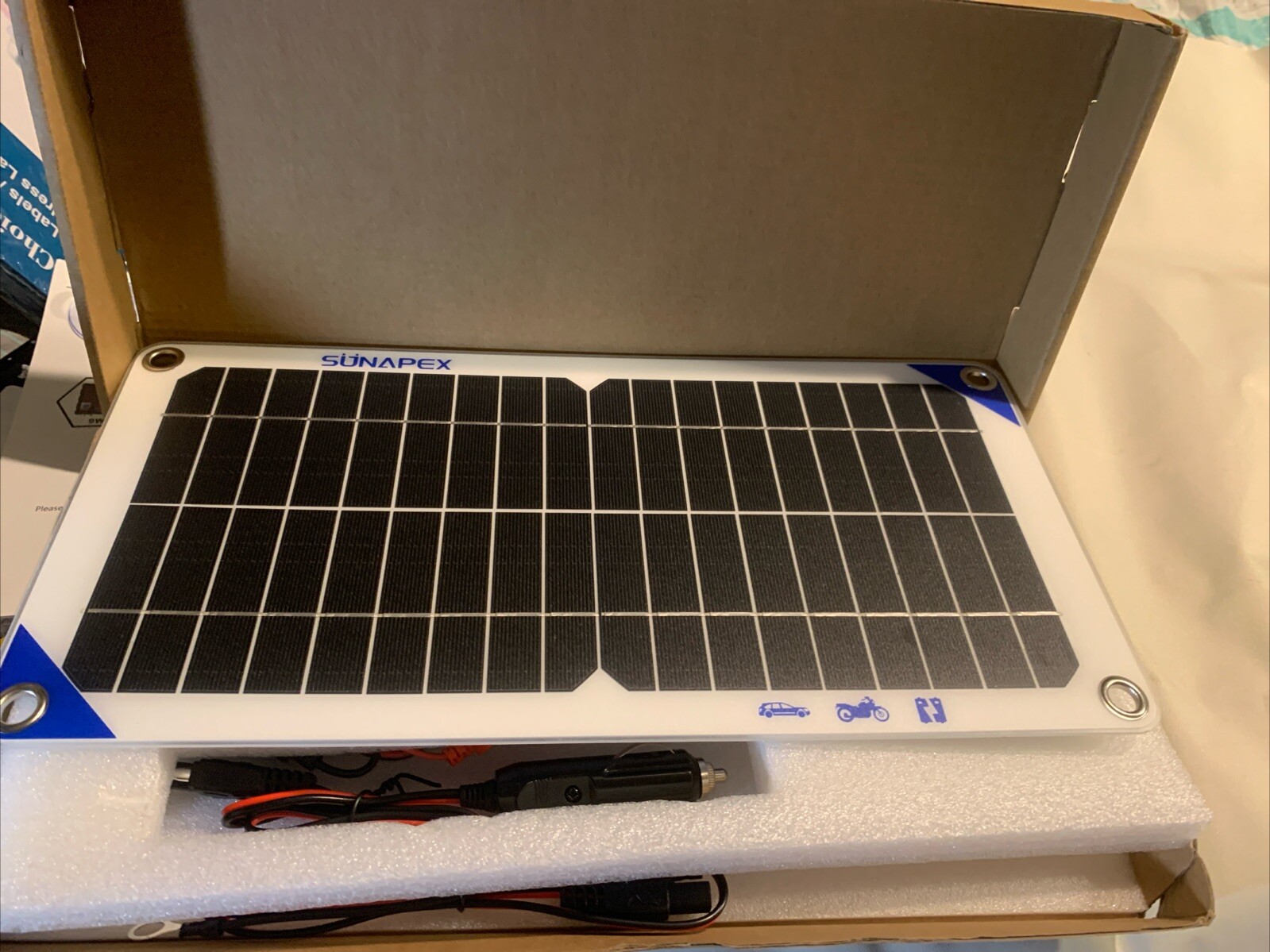 Solar Battery Charger 10 WattCar 12V Solar Charger & Maintainer By SUNAPEX