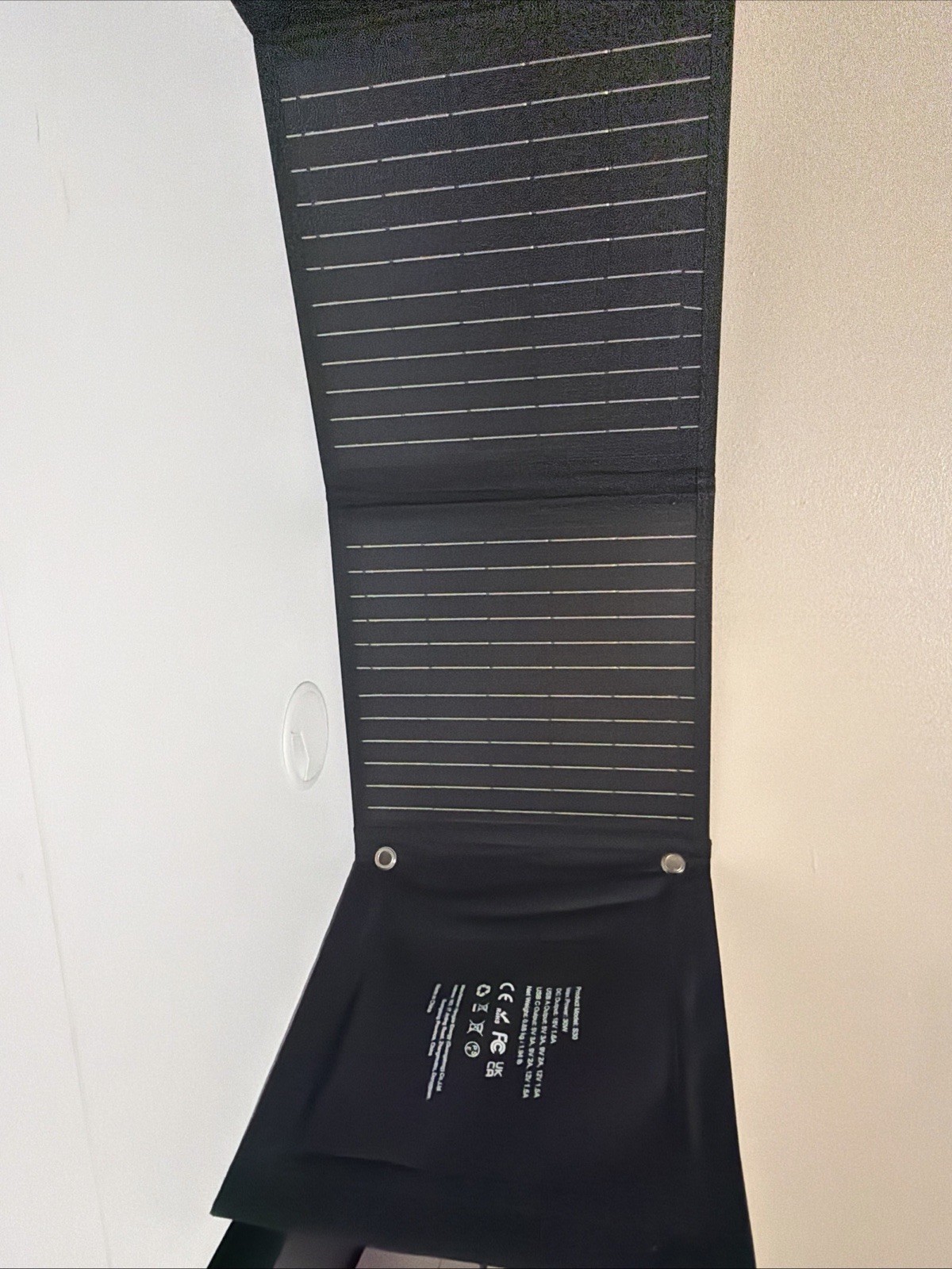 Foldable Solar Panel 30 Watts – DC Output 18v 1.6A