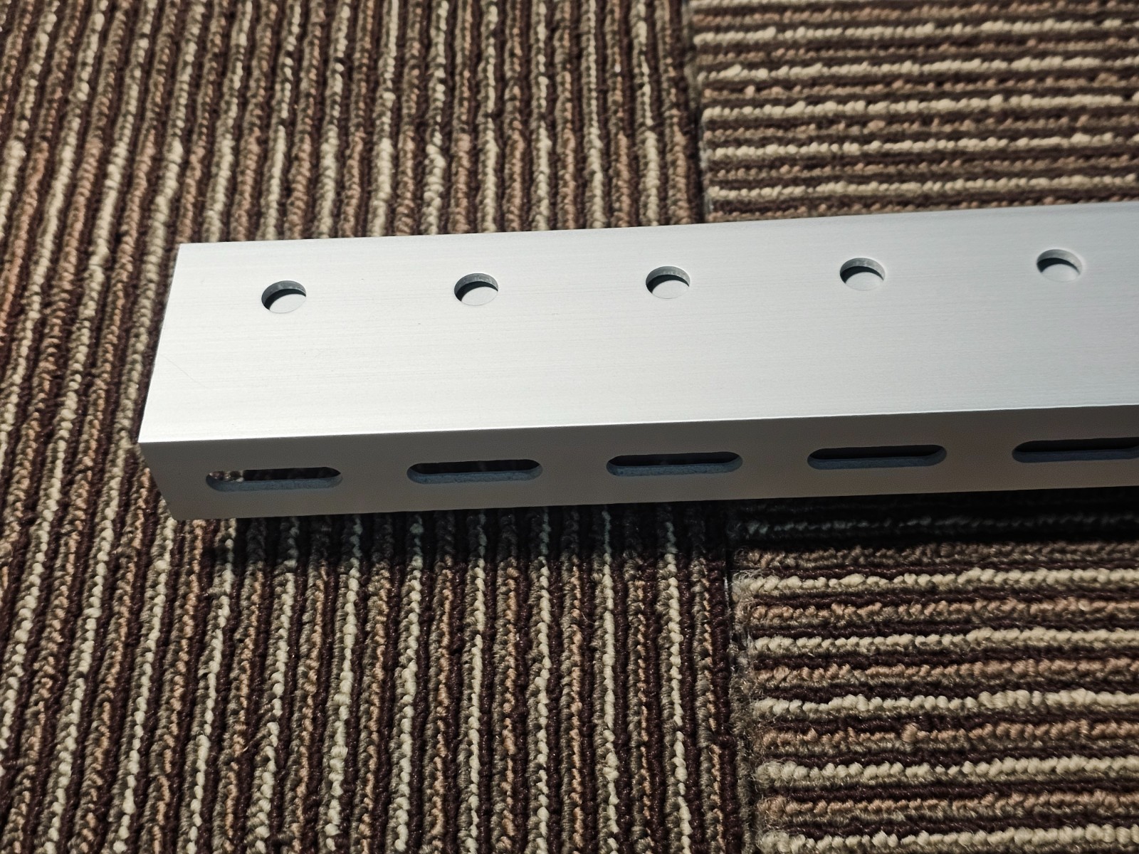 (QTY 2) BougeRV ISE151 41in Solar Panel Tilt Mount Brackets Foldable Tilt Legs