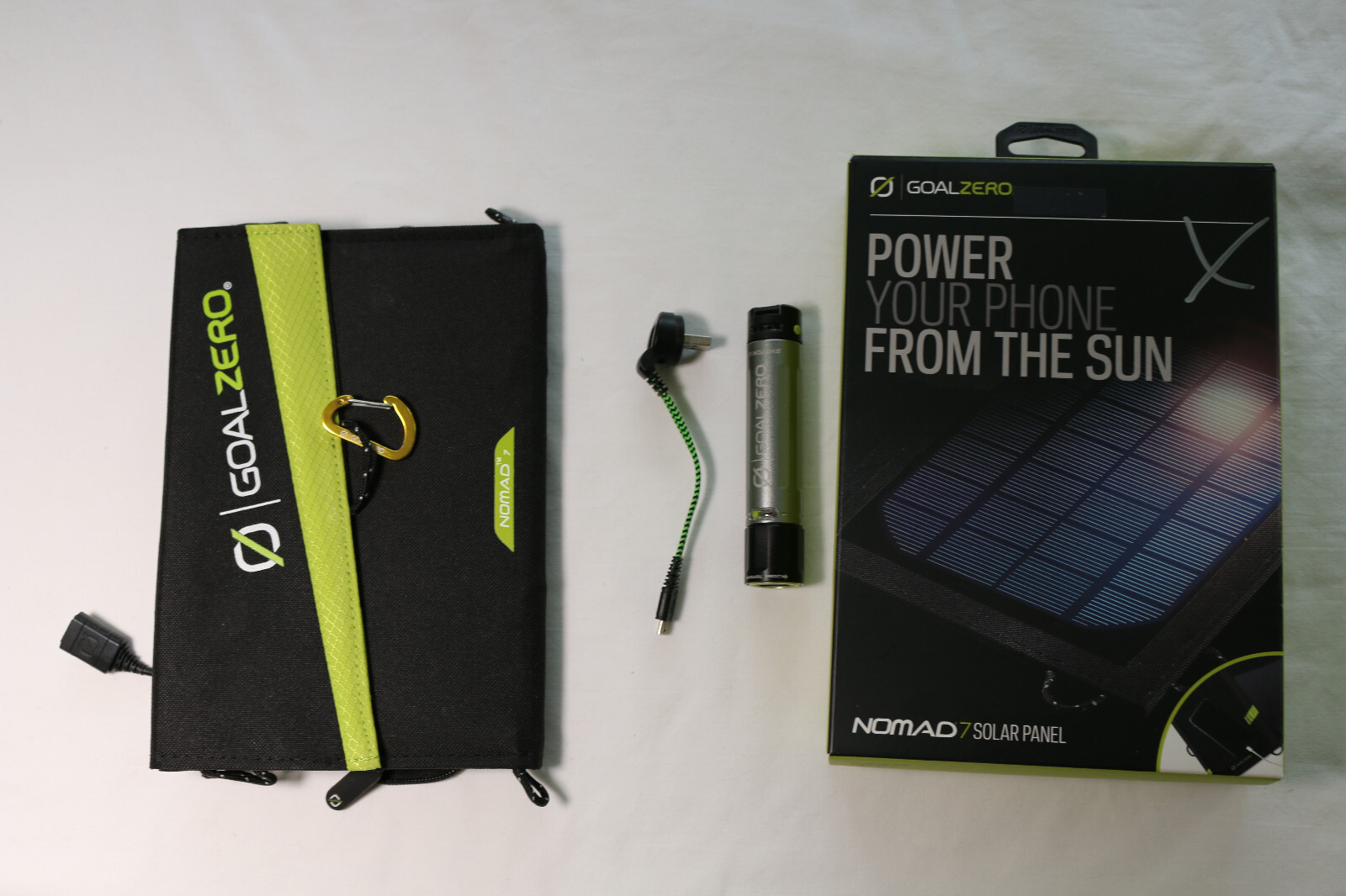 Goal Zero Nomad 7 Black Portable Solar Panel, charge your smartphone by the Sun