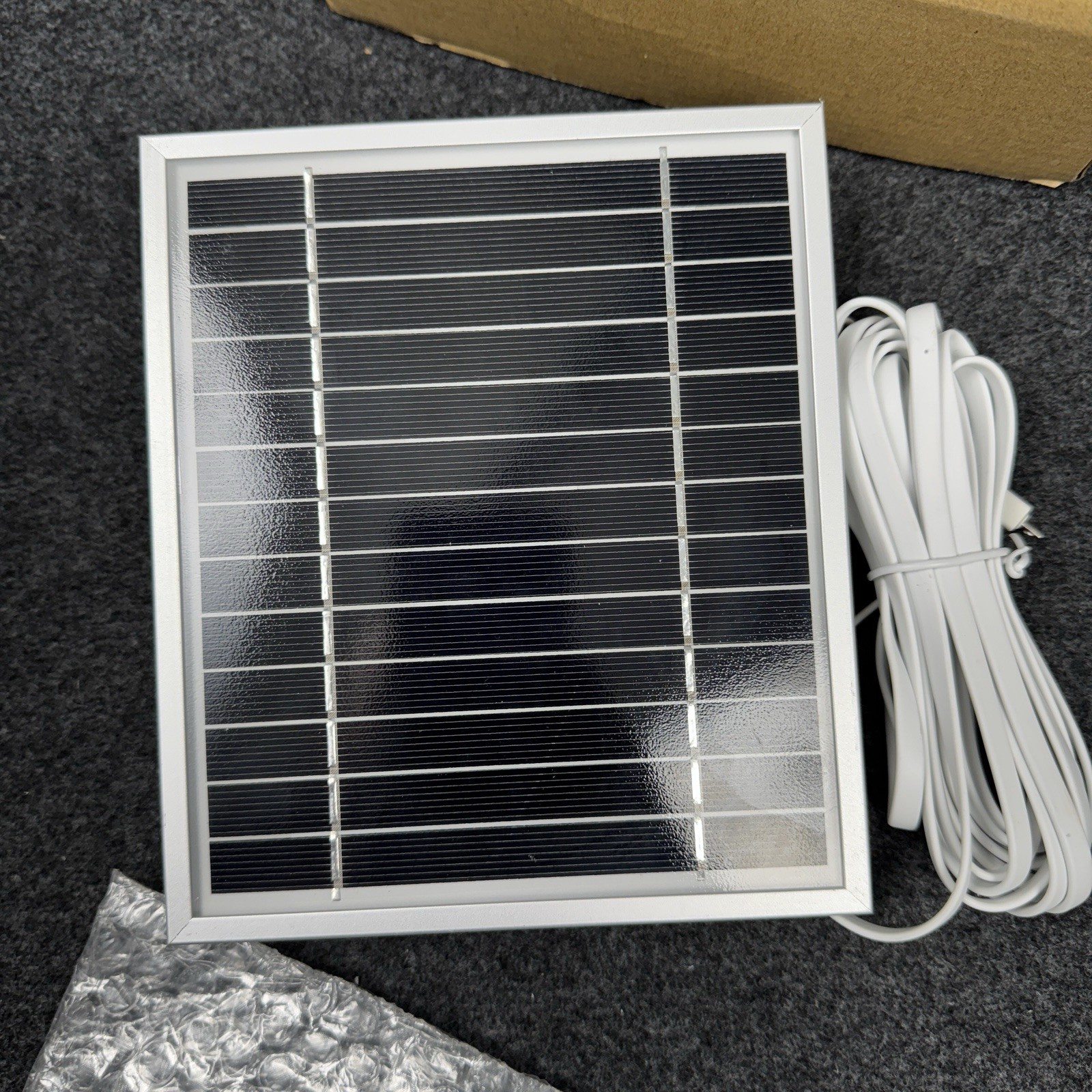 iTODOS IT0070 Solar Panel Charger for Arlo Essential Security Silver White