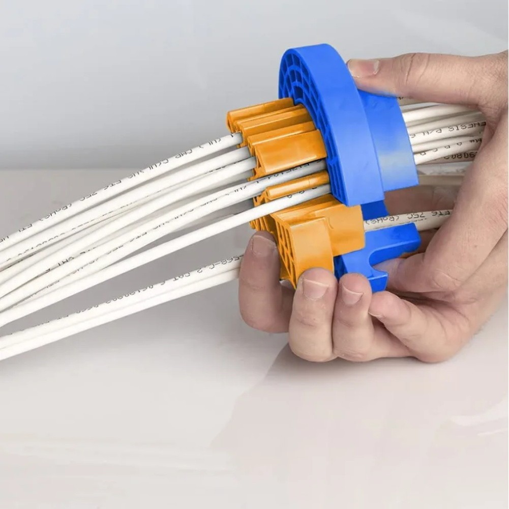 12 cm x 4 cm Portable Cable Management Device for Tidy Cable Storage and Use