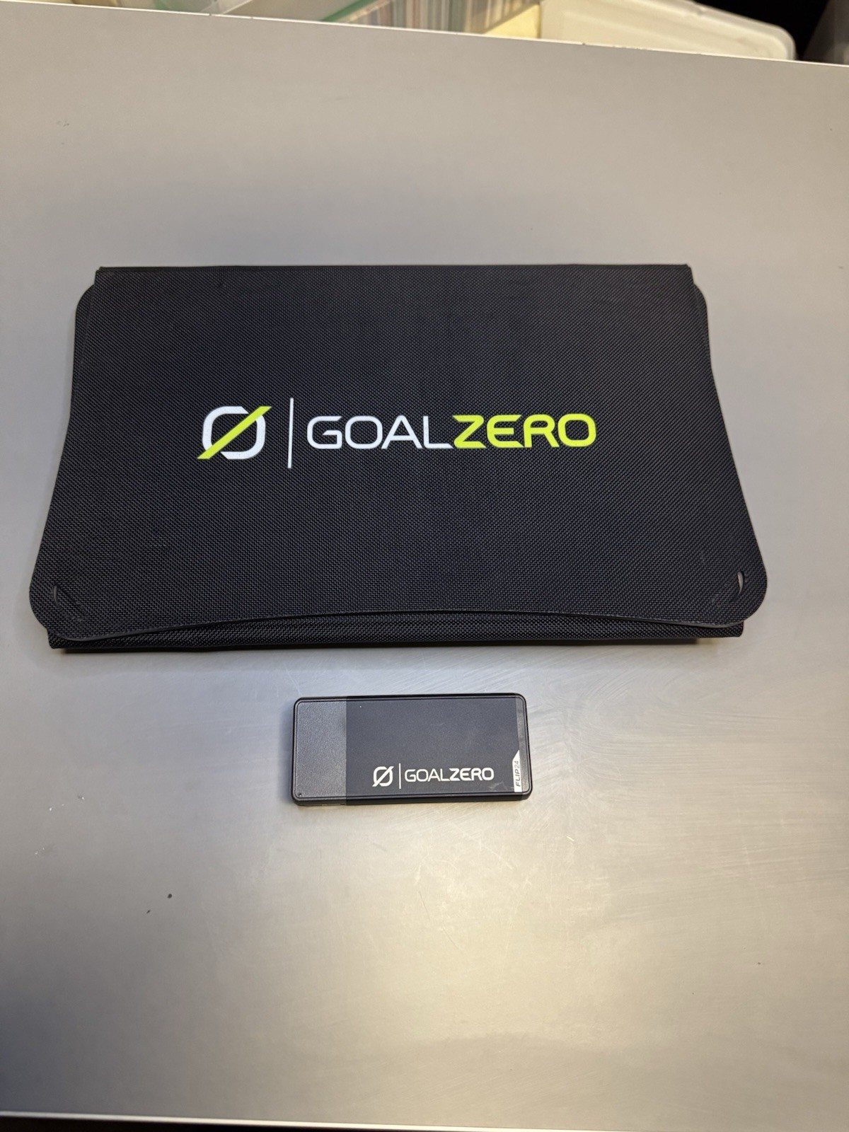 GOAL ZERO NOMAD 20 20W FOLDABLE SOLAR PANEL CHARGER 11910 + flip 24