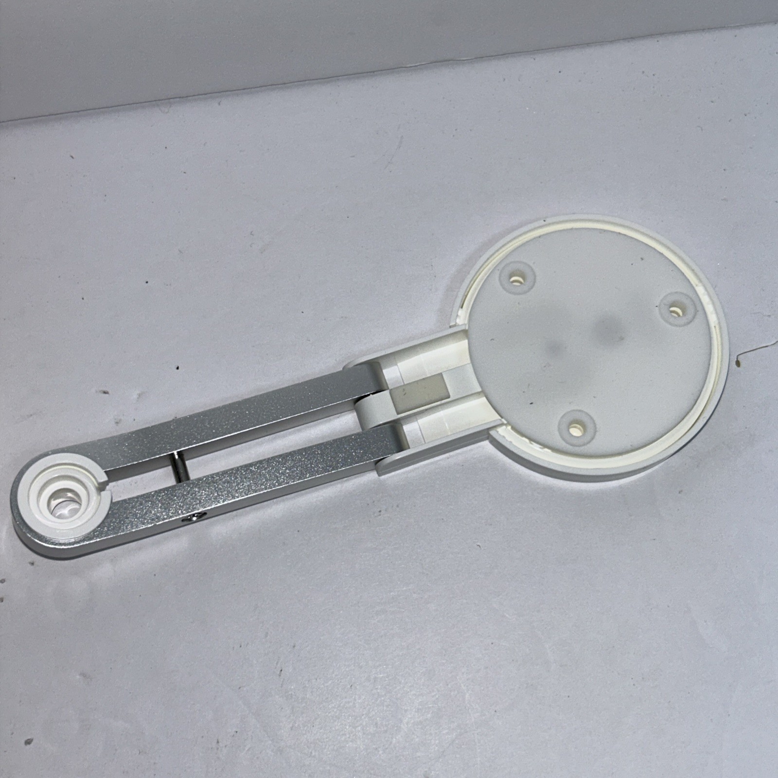 3 Ring Mounts for Stick Up Cam- White W/bolts (g2)