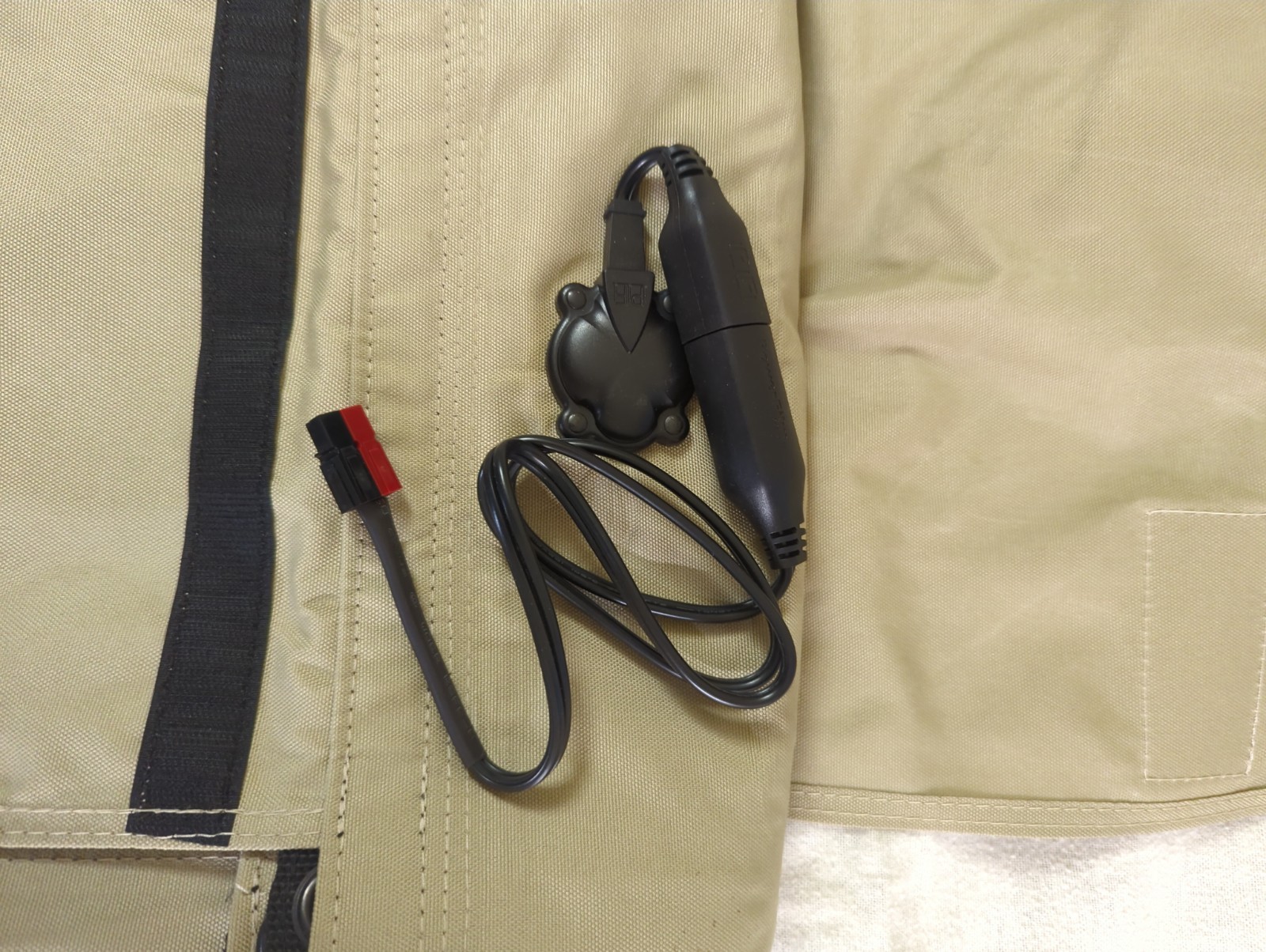 PowerFilm F16-7200 120 Watt Portable Foldable Solar Panel