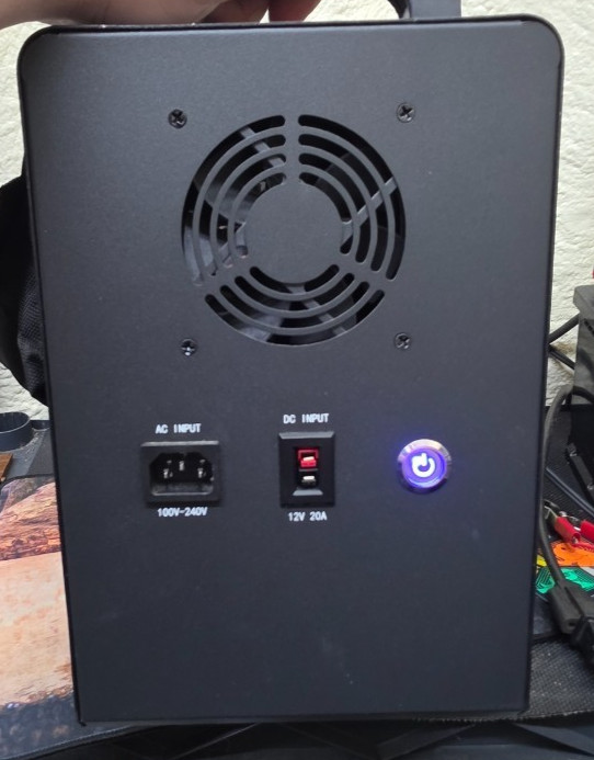 4PATRIOTS 1800w 12V Portable Power Generator | SOLAR PANELS NOT INCLUDED