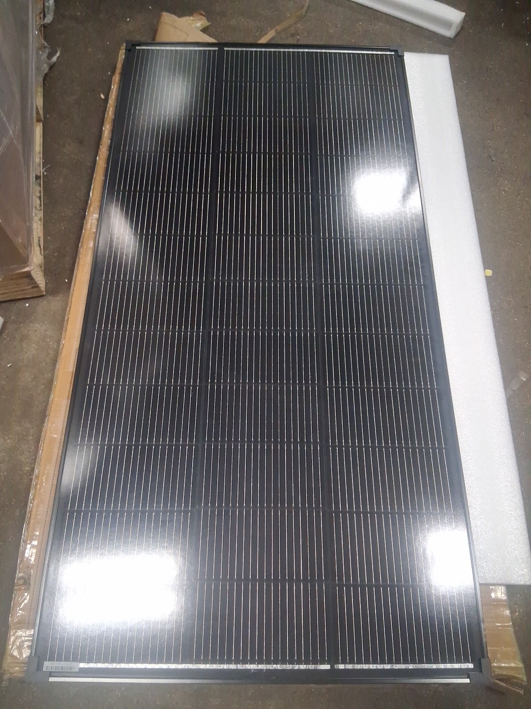 High Quality Premium Solar Panel ,52 3/4″×26 1/4″, 250422001, 200w