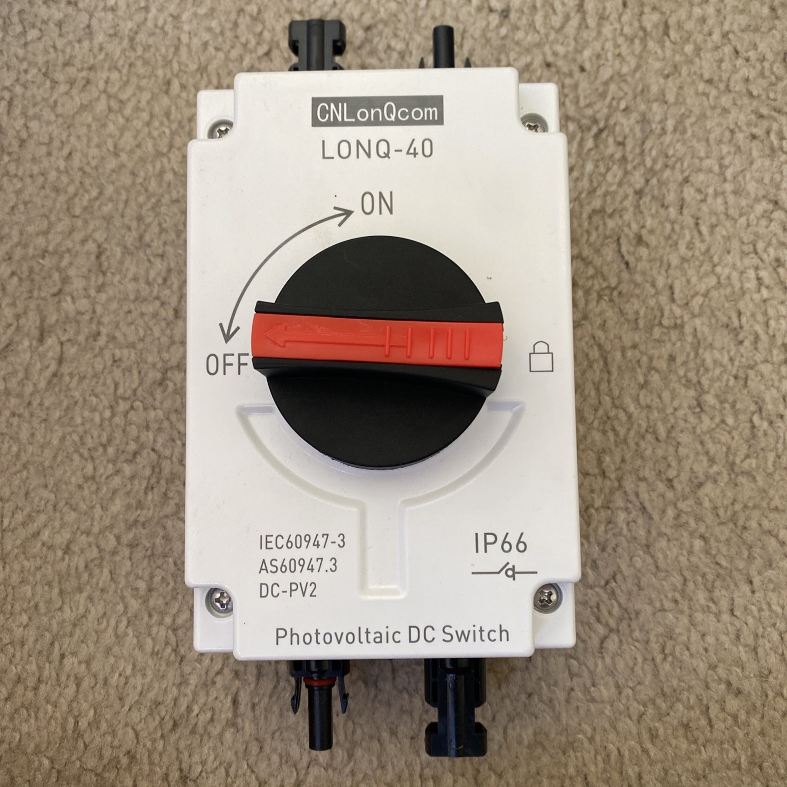 CNLONQ Solar PV Disconnect Switch 32 Amp DC1500V Rapid Shutoff Isolator Switc…