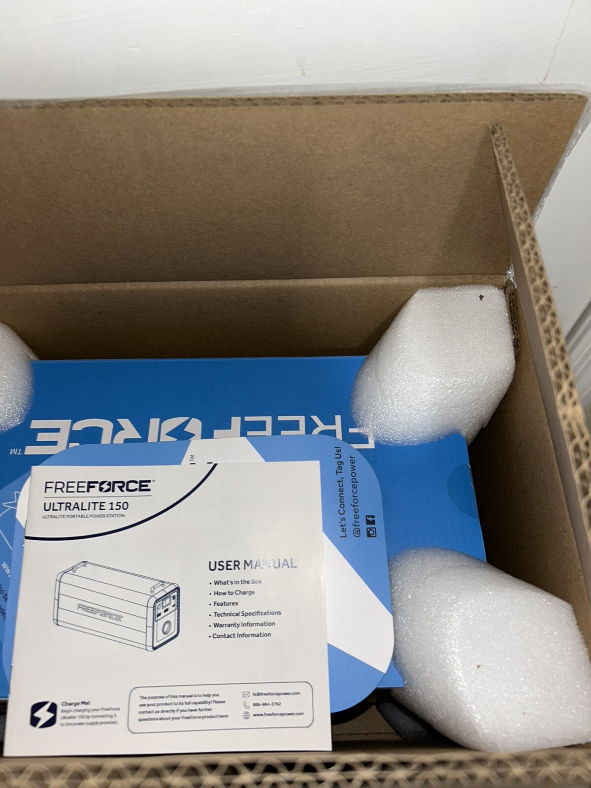 FreeForce Ultralite 465 Portable Power Station Battery Generator by FreeForce
