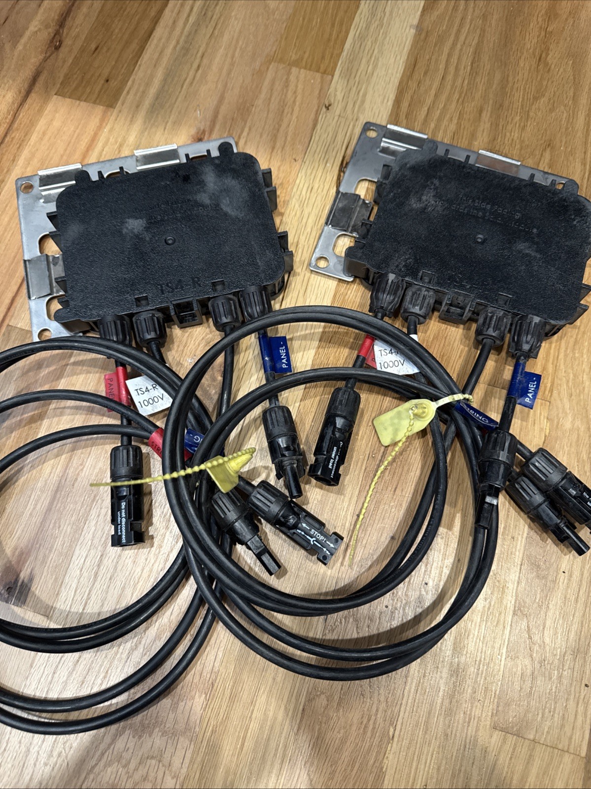 SMA Rapid Shutdown Equipment Tigo TS4-R-F with aluminum mount