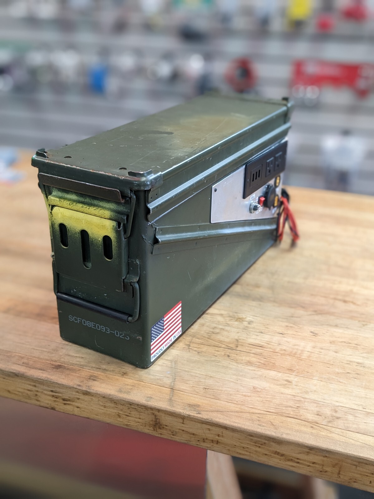 Off Grid Ammo Can Backup Battery Solar Generator 1500wh Capacity 600w Inverter