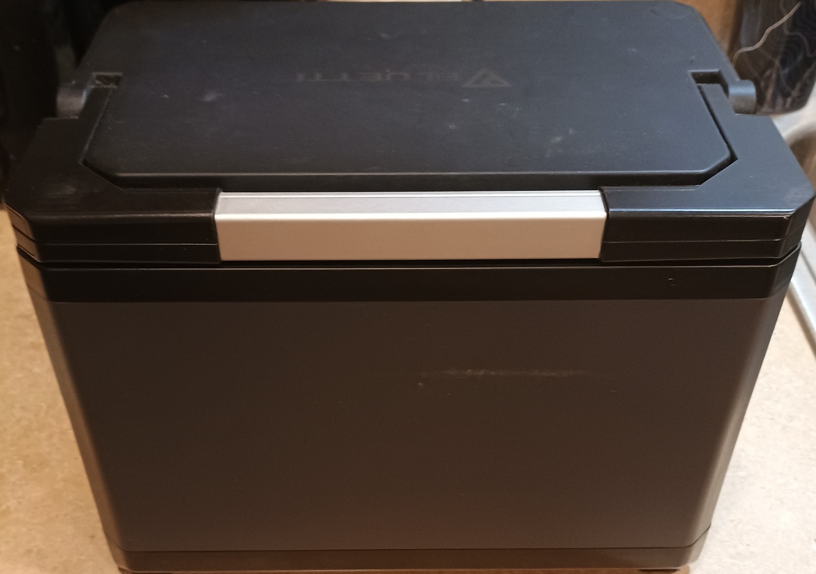 BLUETTI PS50 500Wh 300W and Pecron cart.