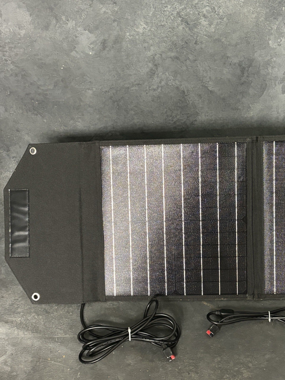 ROCKPALS 60W Foldable Solar Panel Charger for Camping RV Power Station
