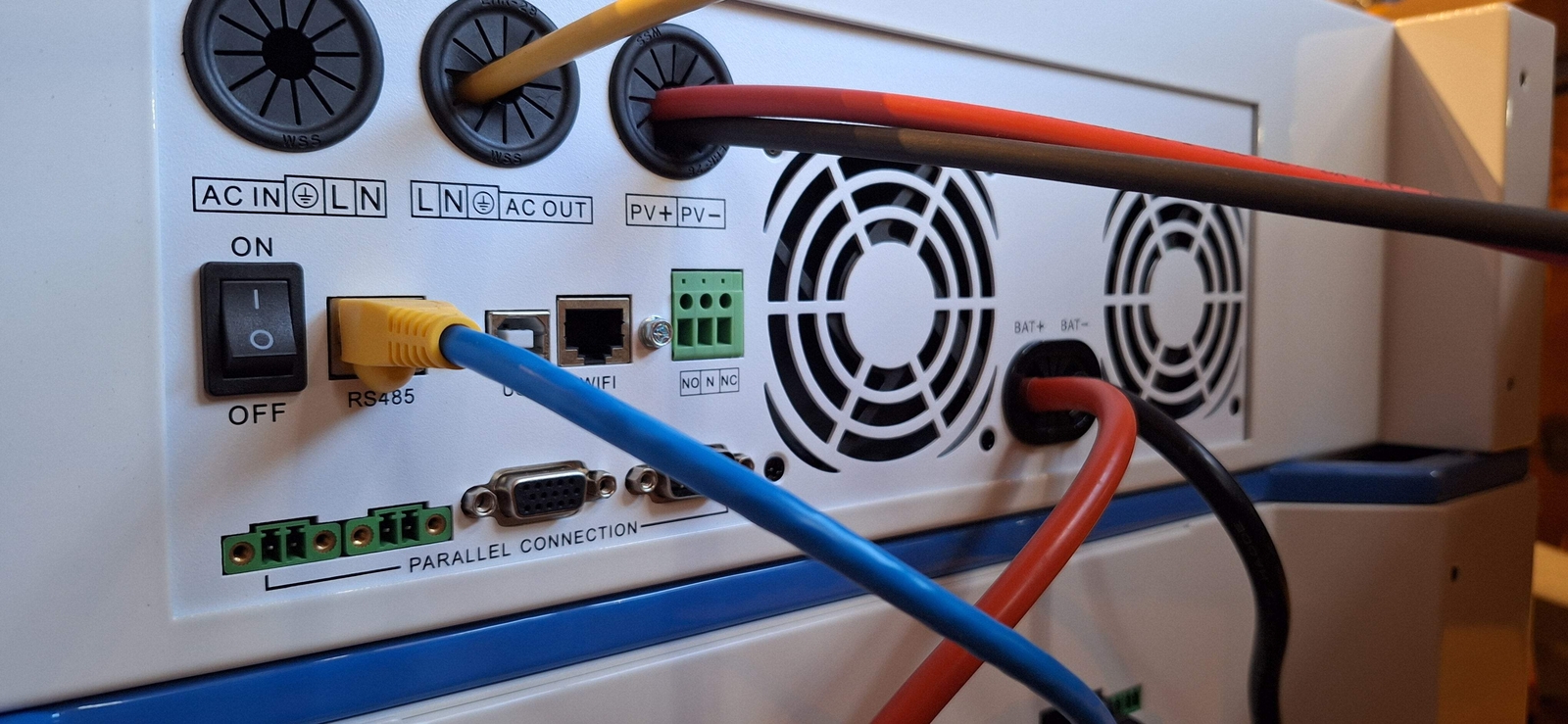 3.3KW OMO All-In-One Customizable Stacking Inverter/Battery System 5500W Inverte