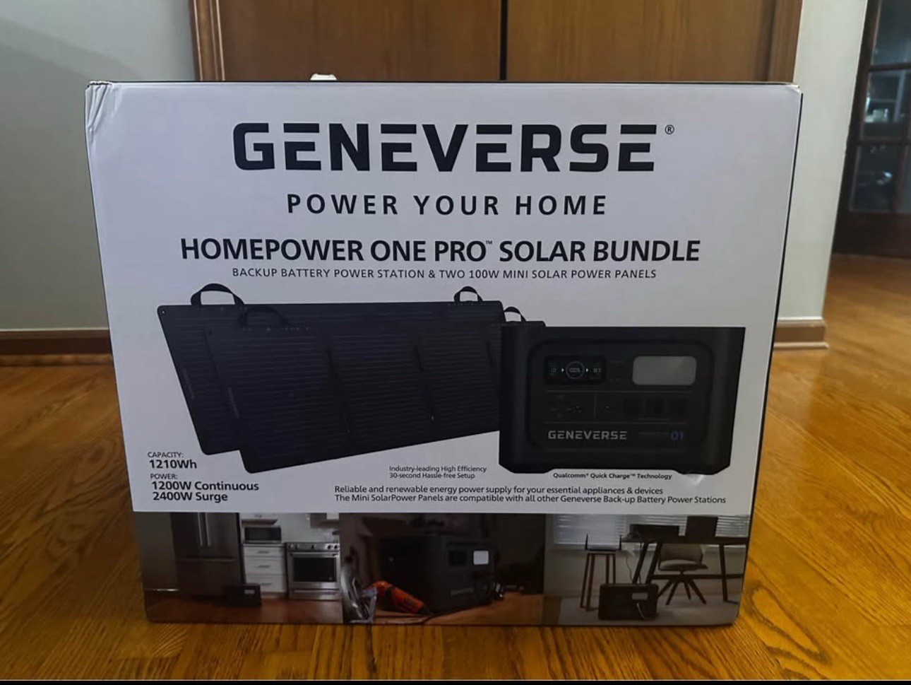 NEW! Geneverse 1210Wh Solar Generator + 2/100Watt mini Solar Panels