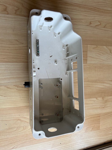 SolarEdge DCD-1PH-US-S2H-F AC/DC Safety Switch No another parts in the box.