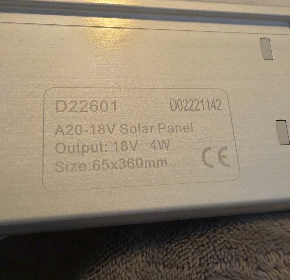 A20-18V 18V 4W Solar Panel w/ DC Barrel Plug D22601