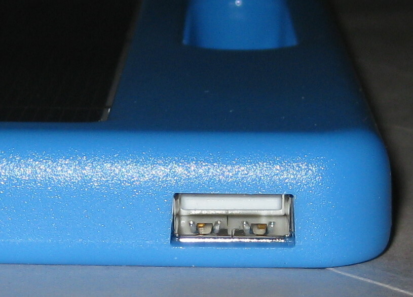 5.5 Watt Solar Blue Panel Charger with USB Female Port – 5.5 V DC 1000 mA – 1A