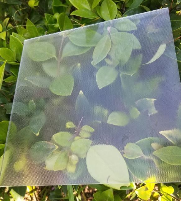 DIY Solar Panel Glass, tempered, ironless, ultra-clear, 14.25″x28″x .157″ (4mm)