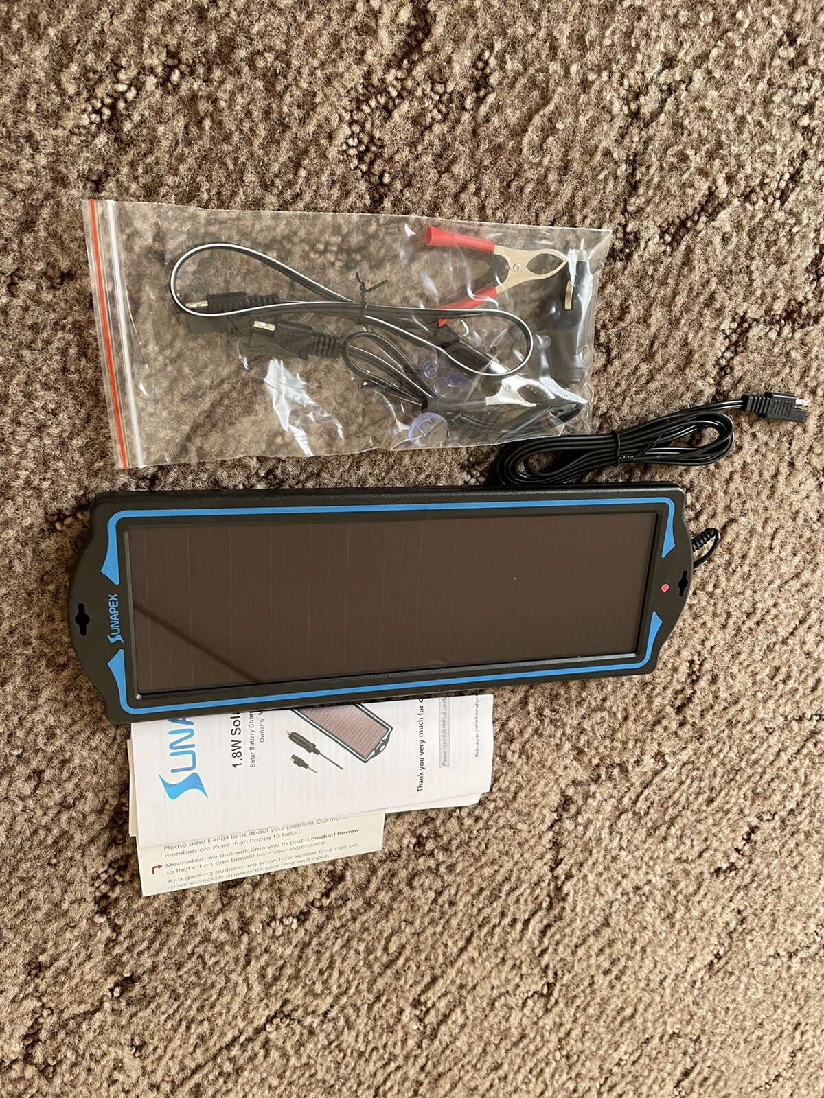 12V Solar trickle Charger, Battery Charger, Battery maintainer Portable Power