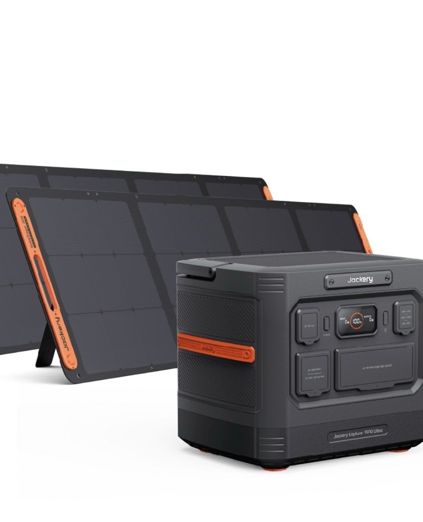 Jackery Explorer 1500 v2 Solar Generator with 200 W x2 SolarSaga Panel