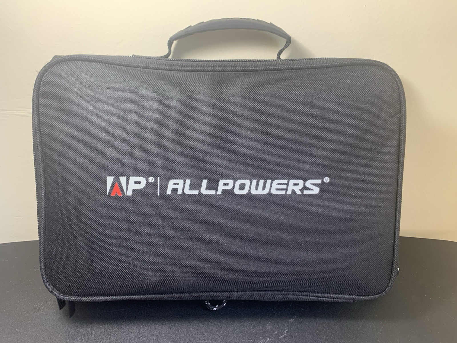 ALLPOWERS S200 V2.0 (200w Power Station W/Case & Solar Panels)