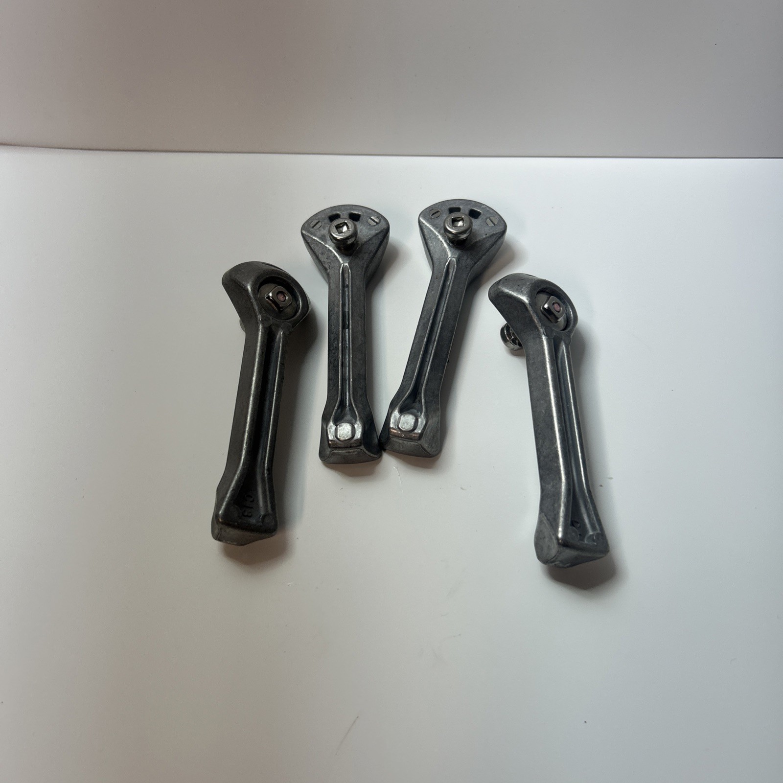 (4) Ironridge CAMO-01-M1 Rev C End Cam, Universal Clamps