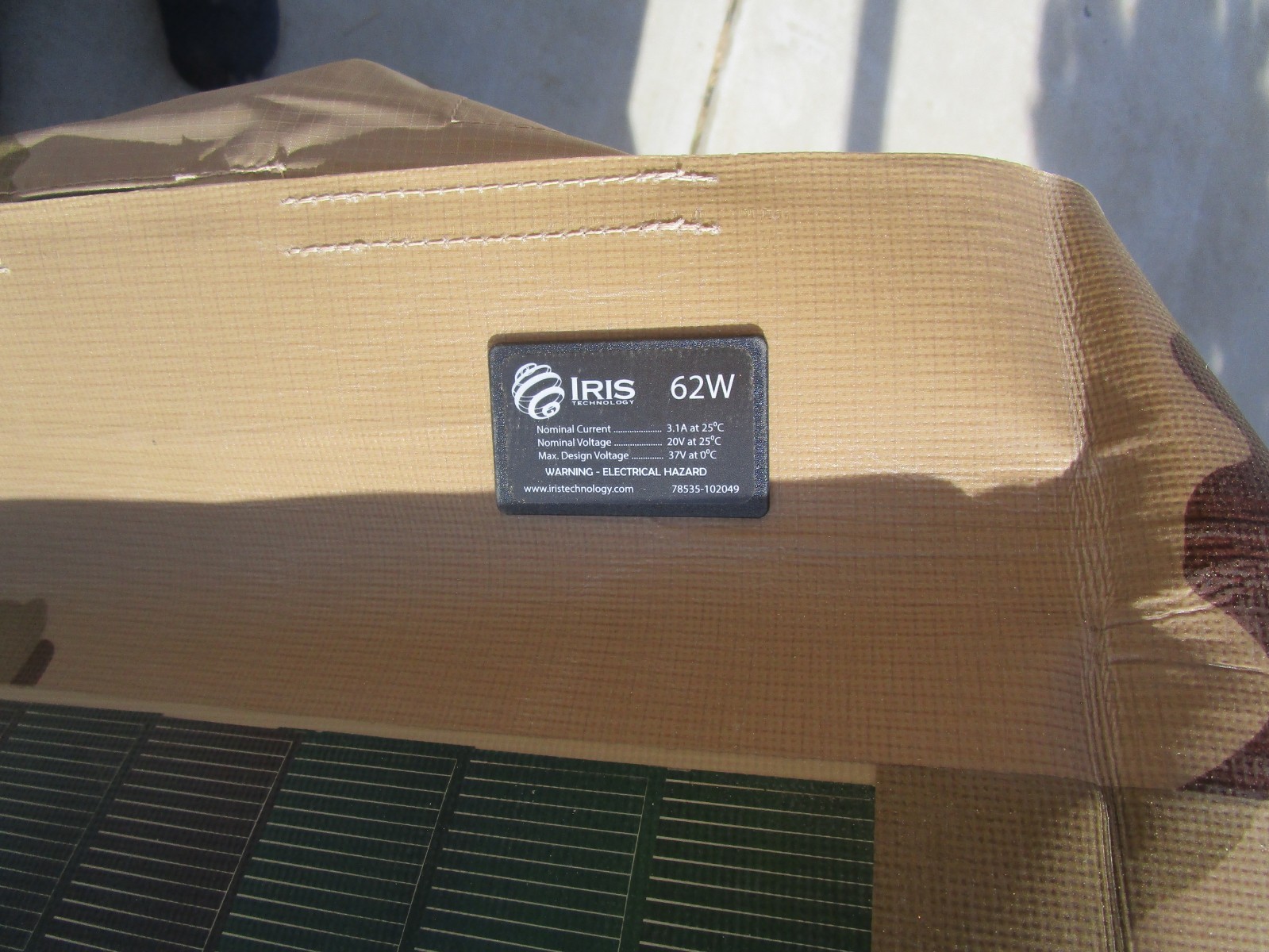 Lot of 2 – Iris Technology P3 Port Folding Solar Panel Charger Military 60W 12V