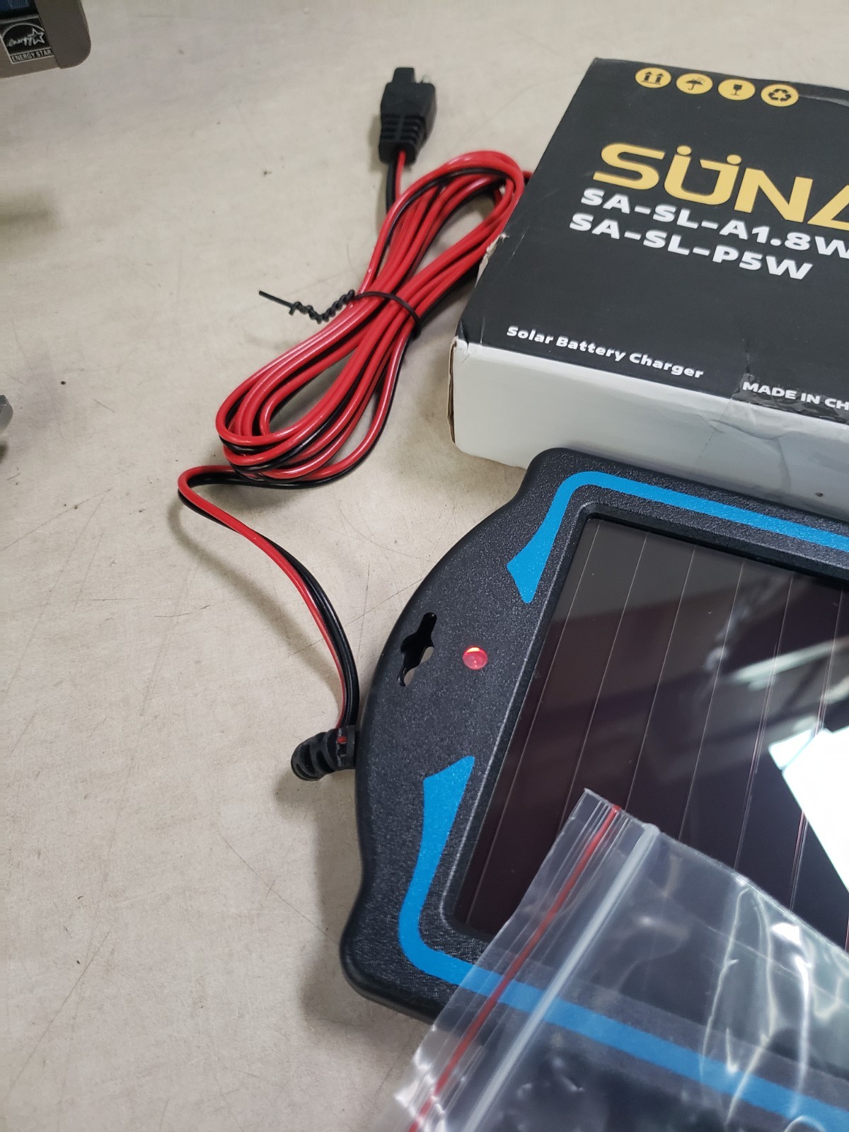 SUNAPEX 1.8W 12V Solar Battery Charge Maintainer – Solar Trickle Charger