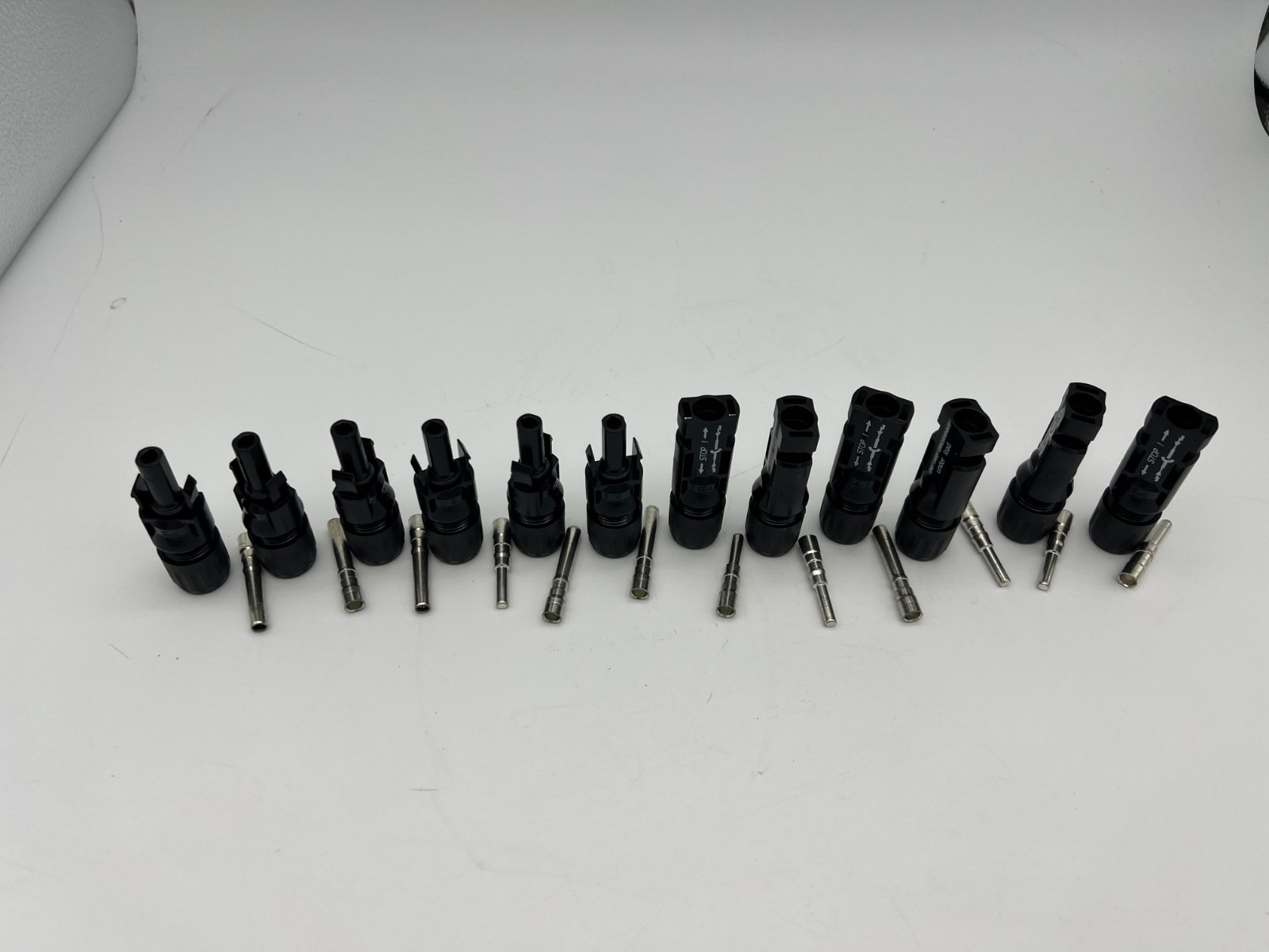Pair connectors for PV 6 AWG wires Staubli MC4 UL listed