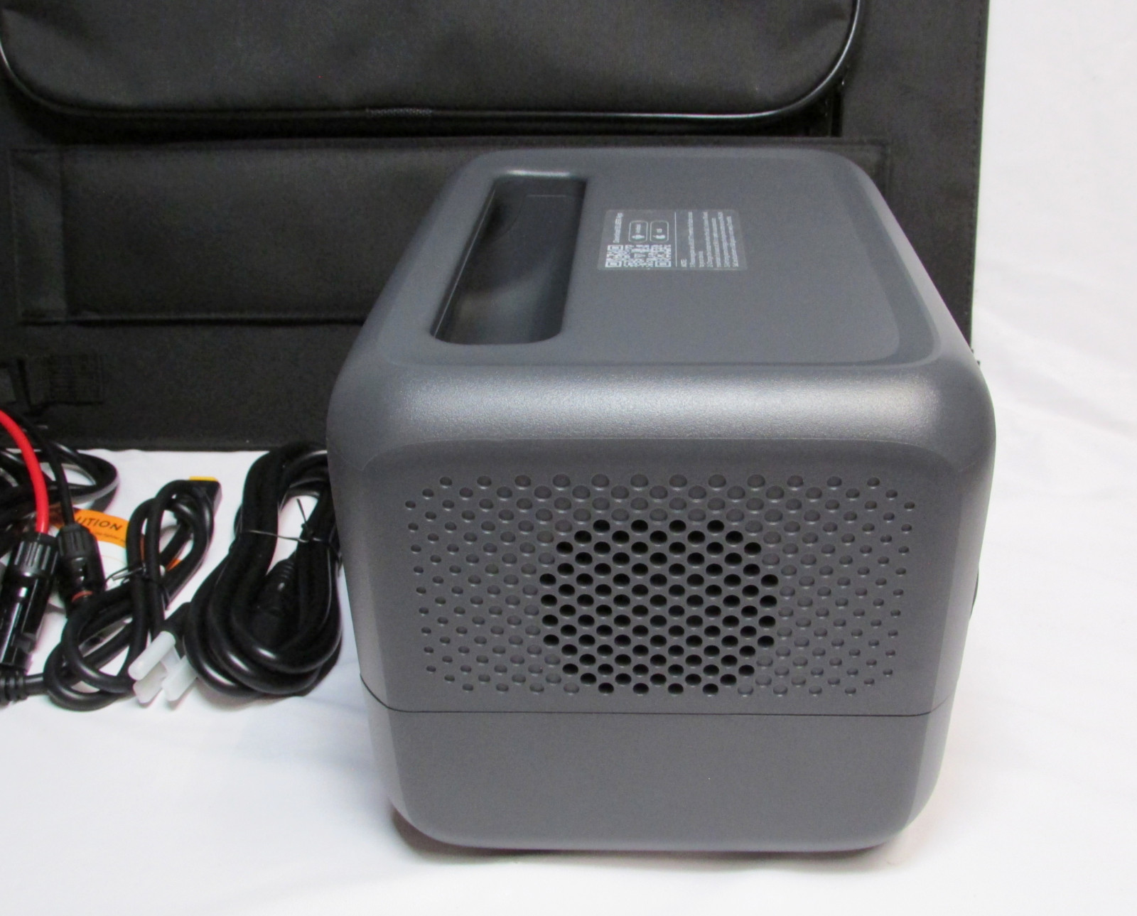 Bluetti Elite 30 V2 600W 60w Solar Panel CPAP UPS Power Station Generator 288Wh