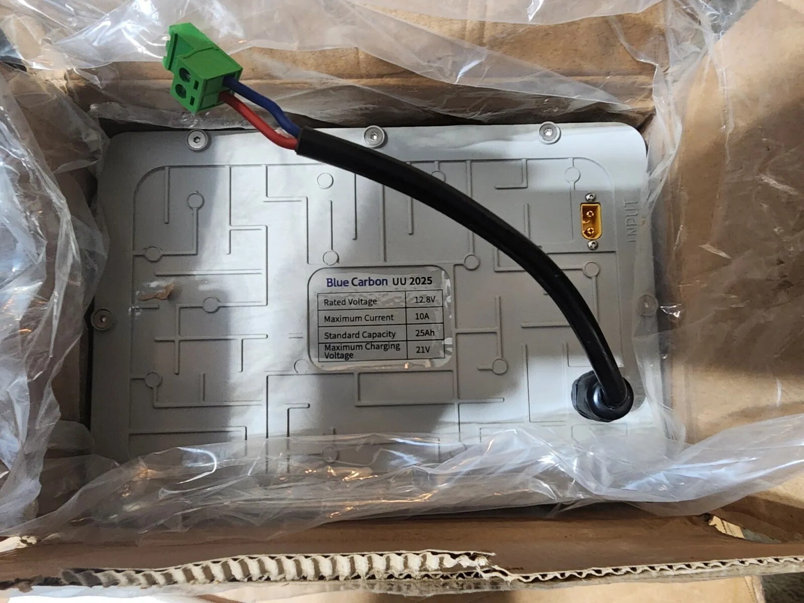 LiFePO4 Rechargeable 12V 25Ah Lithium Battery with Solar Charging input.
