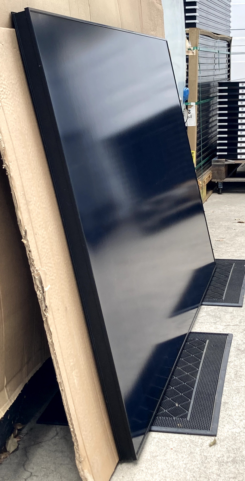 New SunPower Maxeon all-black 400W solar panel, model SPR-A400-BLK-G-AC