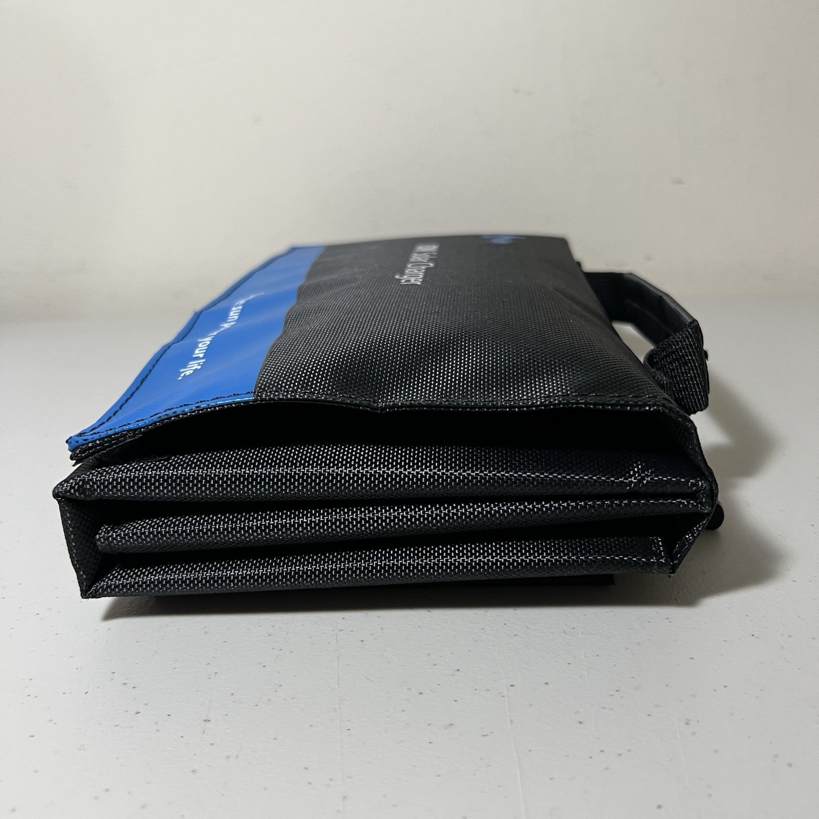 BigBlue 63W Solar Charger Portable Folding USB(2) USB-C DC No Cables Or Adapters