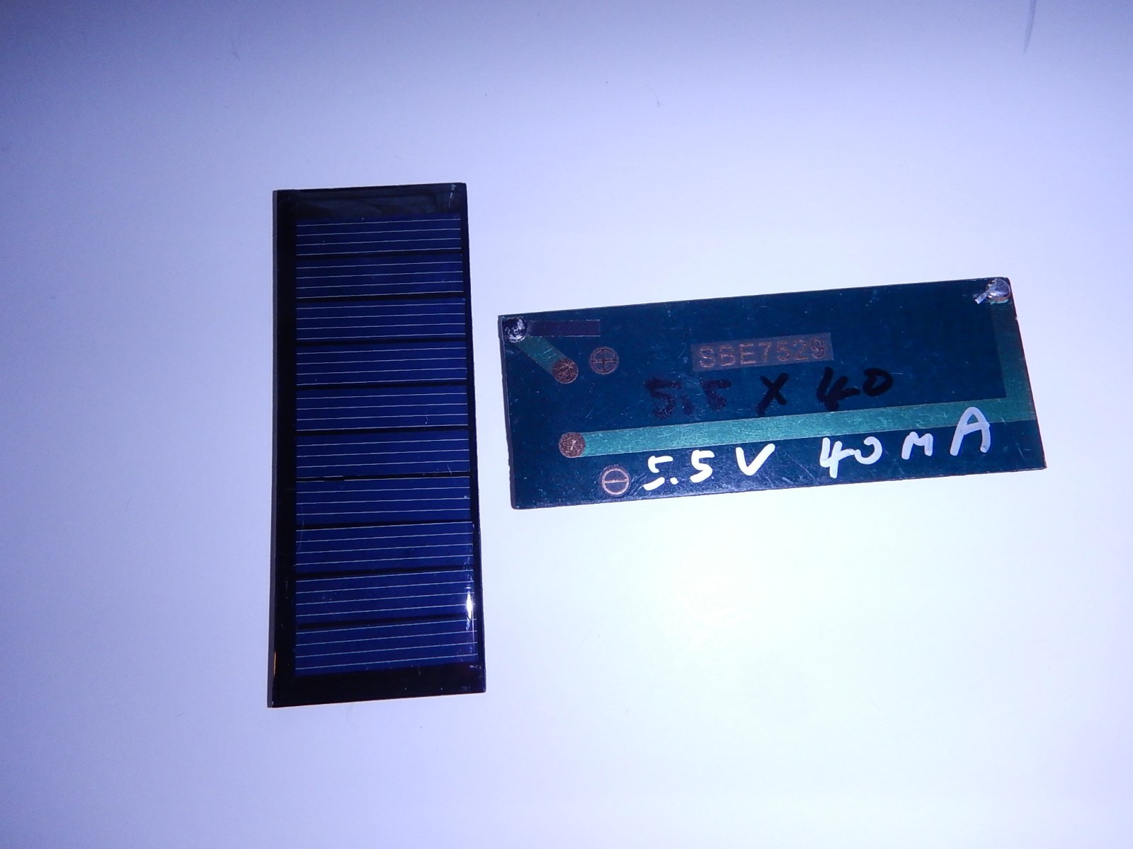 5.5V x 40 mA Mini Solar Panel epoxy virtually indestructible