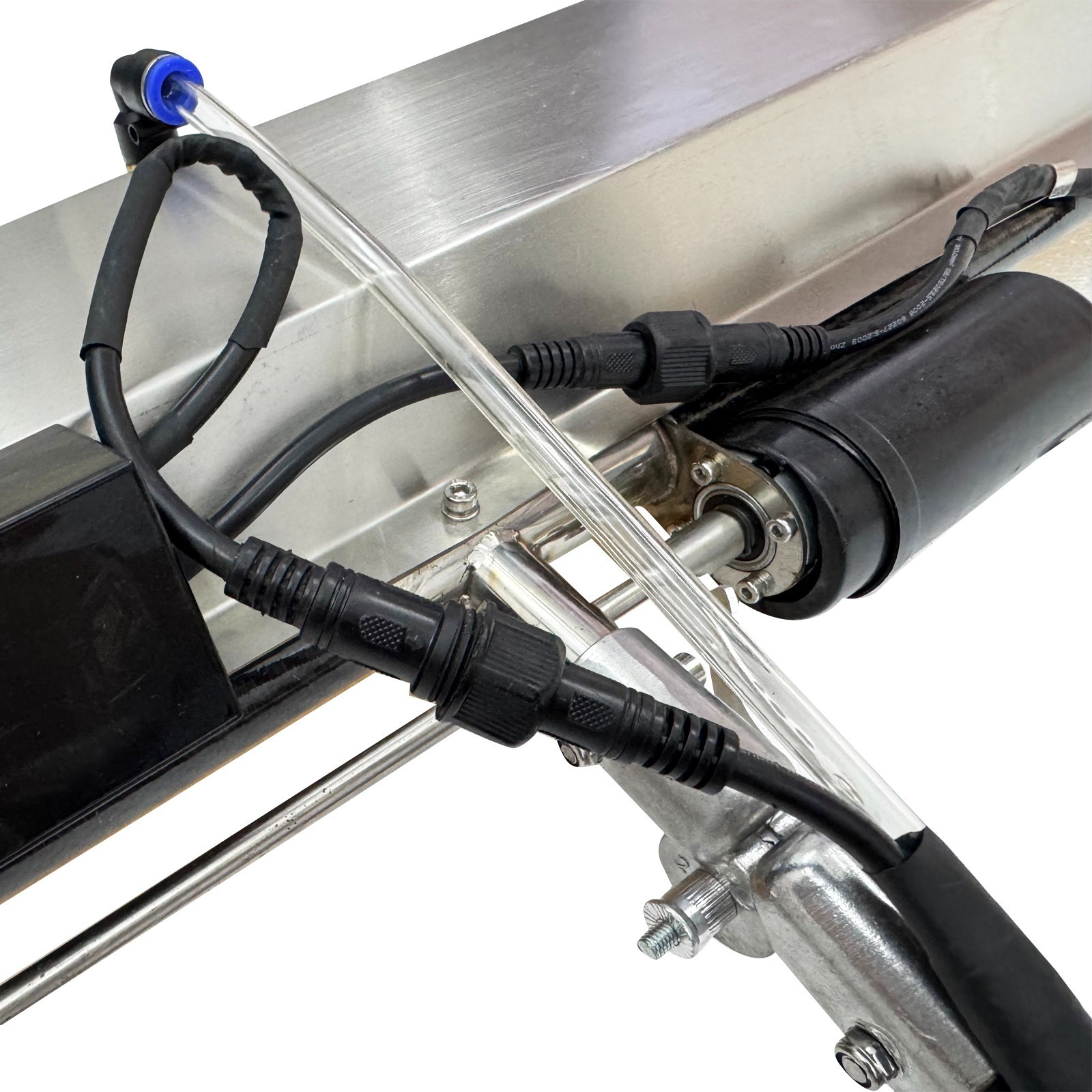 3.5M Electric Solar Panel Cleaner for Roof Mounted & Commercial PV Systems