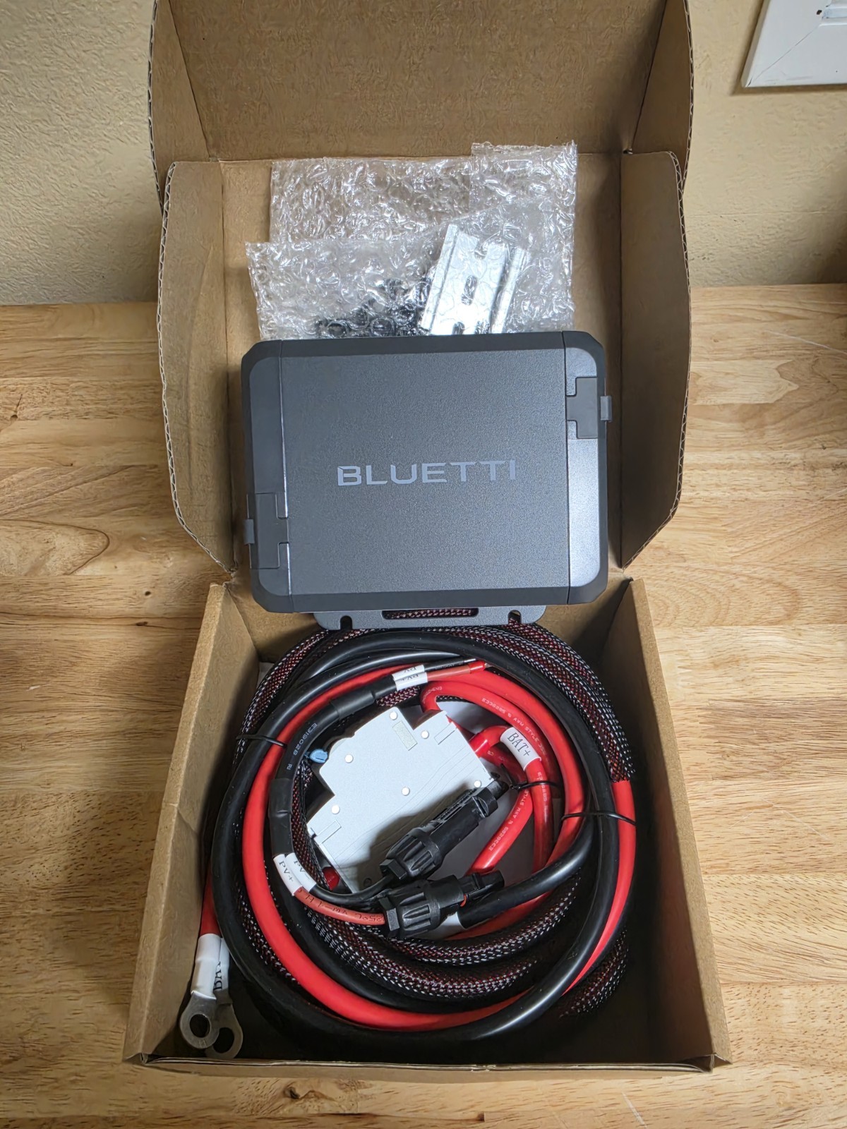 BLUETTI Charger 1 560W Alternator Charger Fast DC-DC Charger for Power Stations
