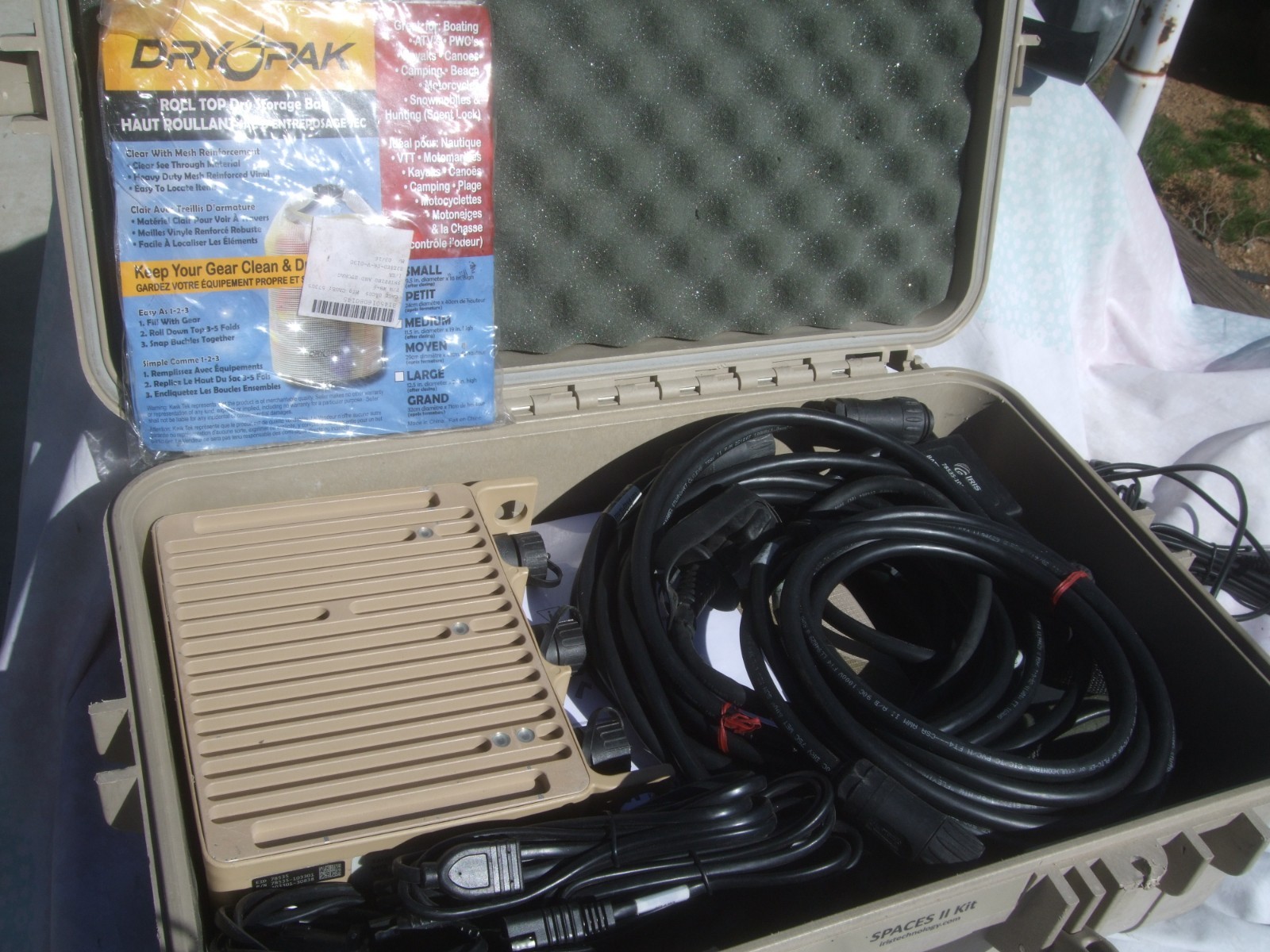 Iris Technology SPACES II Kit USMC Military Portable Solar Energy Field Power 25
