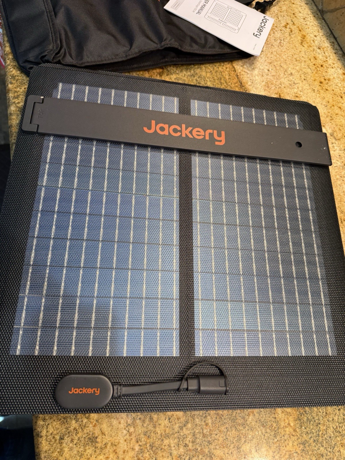 Jackery SolarSaga 100W Air Black Lightweight Waterproof Outdoor 100W Solar Panel