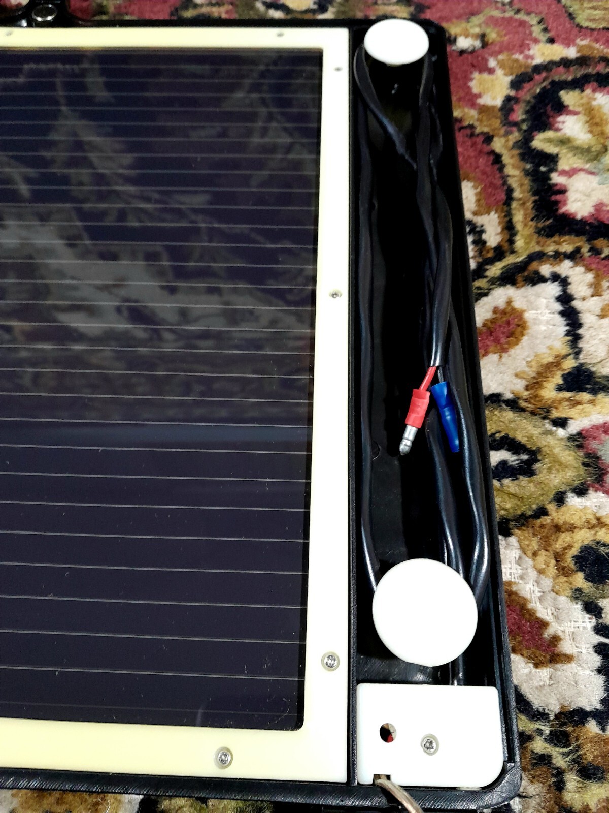 Amorphous Silicon Cell 18 – 24 Volt Solar Case, Chicago Electric Power Systems